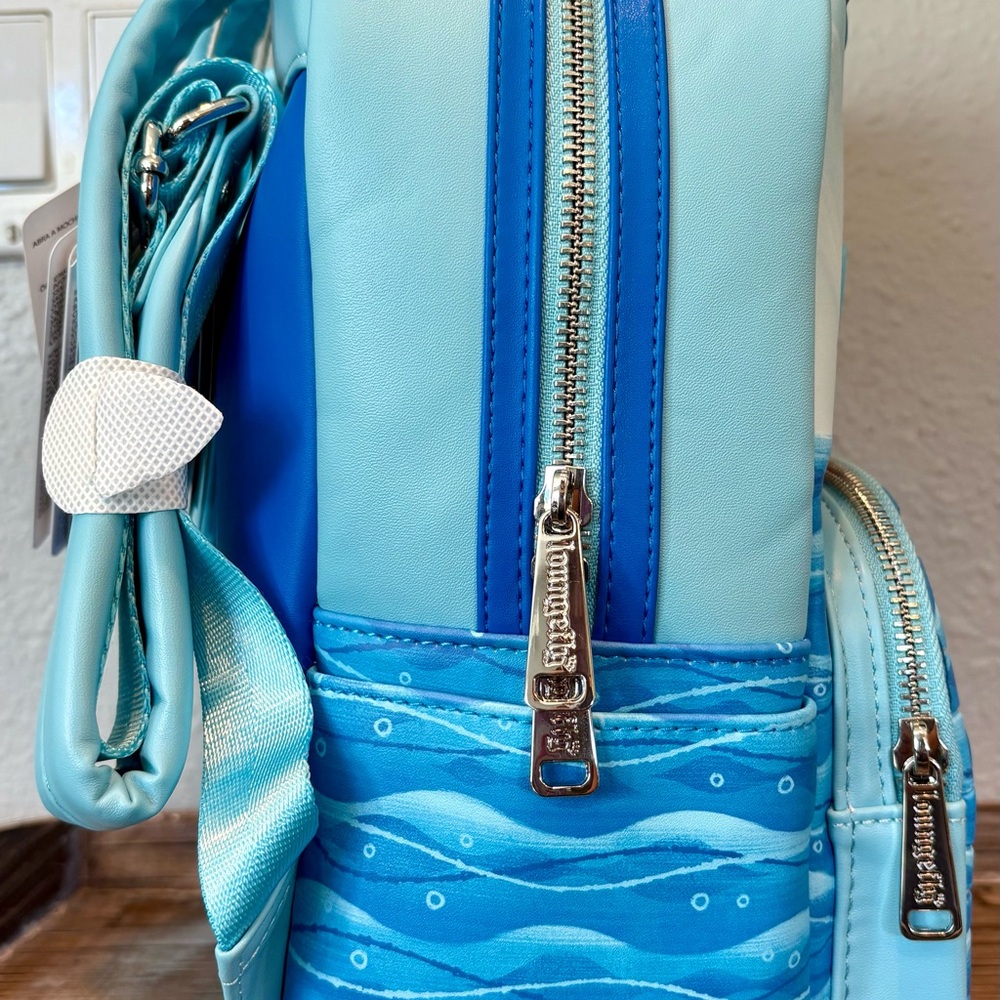 Loungefly Disney Pixar Finding Nemo “Mine! Mine! Mine!” Talking Backpack, BNWT - Picture 5 of 15